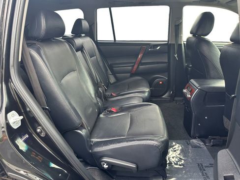 Used 2013 Toyota Highlander Limited image 18