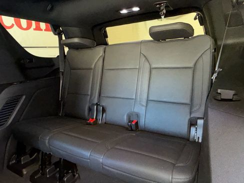 Used 2022 Chevrolet Tahoe LT w/ Luxury Package image 28
