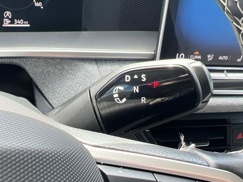 Certified 2025 Volkswagen Tiguan S FWD image 17
