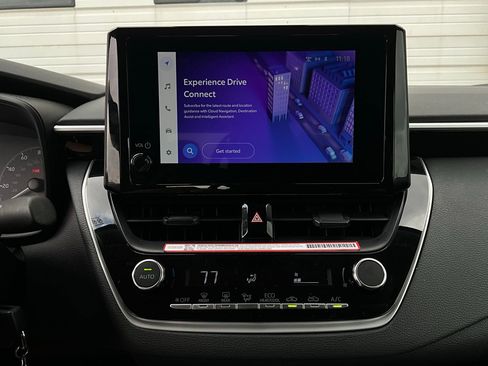 Used 2025 Toyota Corolla LE image 23