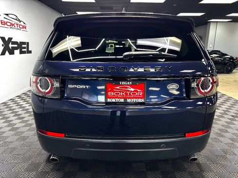 Used 2017 Land Rover Discovery Sport SE image 10