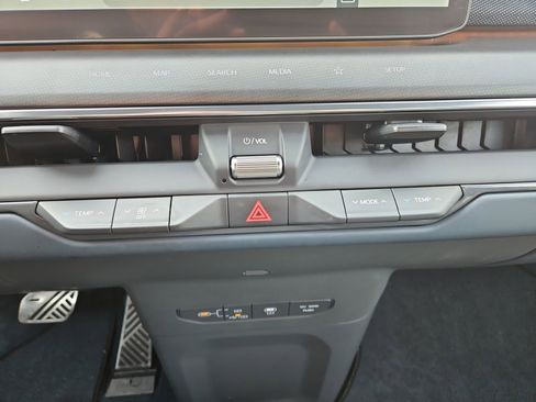 Used 2024 Kia EV9 GT-Line image 28