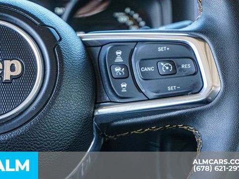 Used 2024 Jeep Wrangler Unlimited Sahara image 30