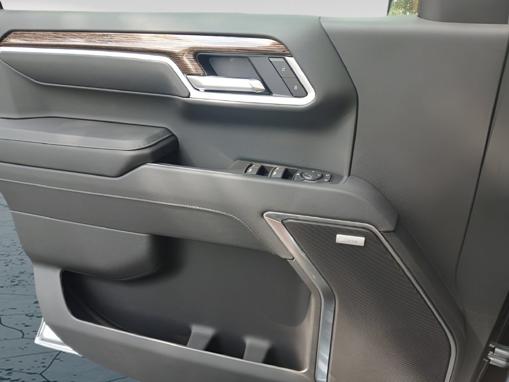 New 2026 GMC Sierra 1500 Elevation w/ Elevation Premium Package AWD/4WD image 18