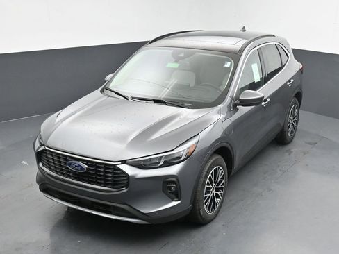 New 2025 Ford Escape SE w/ PHEV Premium Package image 15