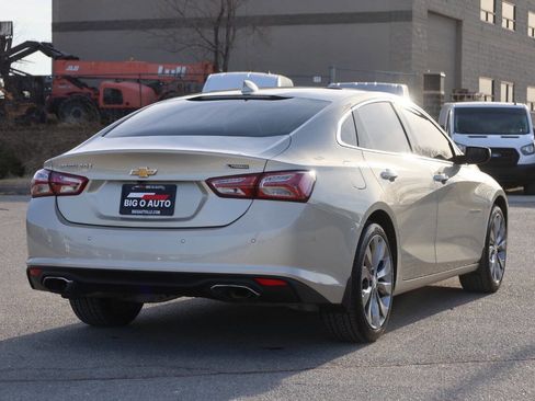 Used 2016 Chevrolet Malibu Premier w/ Driver Confidence Package II image 9