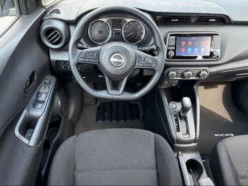 Certified 2025 Nissan Kicks Play S image 21