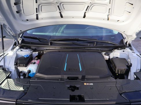 Used 2024 Hyundai Ioniq 5 SEL image 21