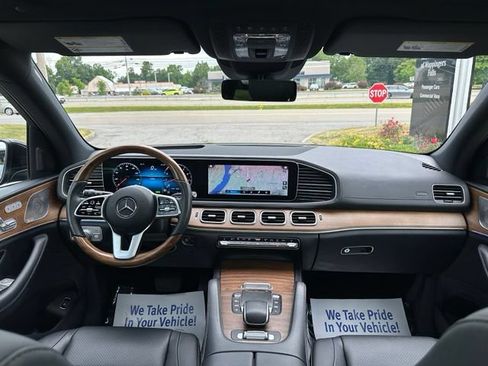 Used 2022 Mercedes-Benz GLS 450 4MATIC image 34