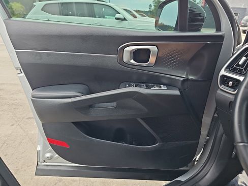 Used 2021 Kia Sorento S w/ Panoramic Sunroof Package AWD/4WD image 28