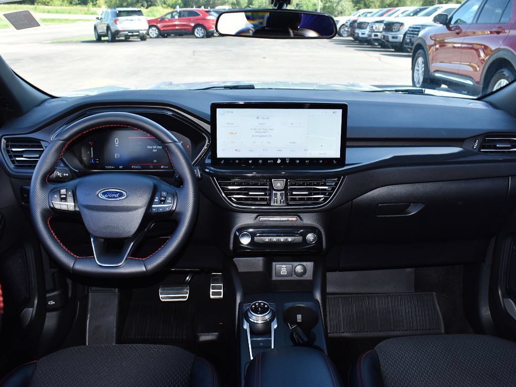 Used 2024 Ford Escape ST-Line w/ Tech Pack #1 AWD/4WD image 4