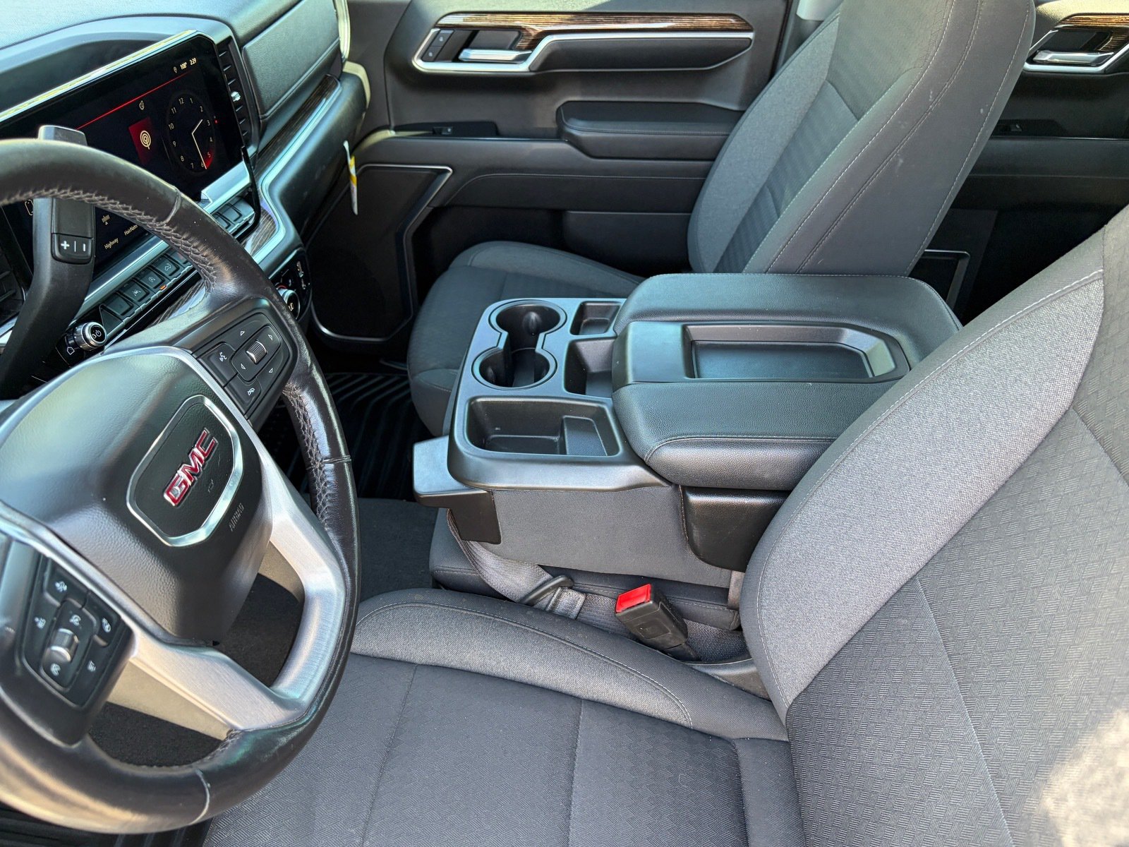 Used 2022 GMC Sierra 1500 SLE AWD/4WD image 15