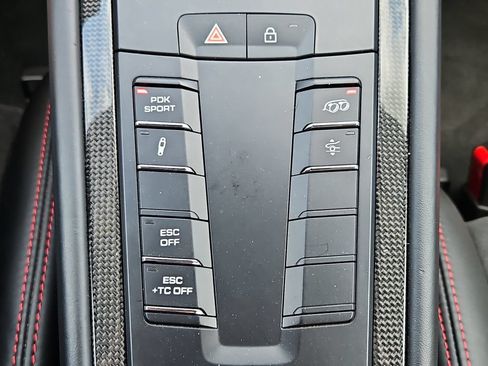 Certified 2019 Porsche 911 GT2 RS RWD image 18
