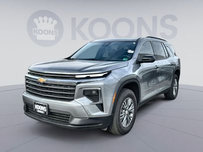 New 2025 Chevrolet Traverse LT w/ Enhanced Driving Package