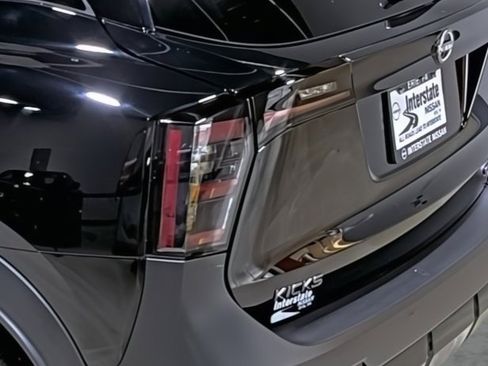 New 2026 Nissan Kicks SR w/ SR Premium Package image 10