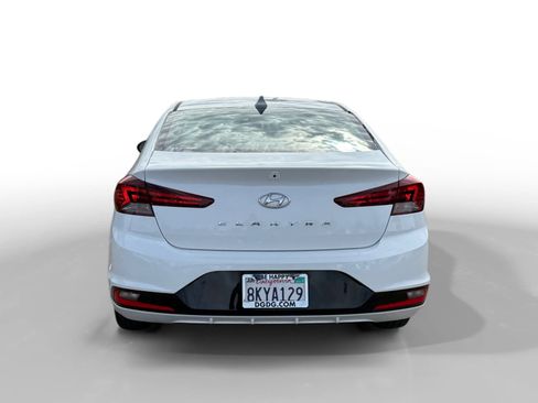 Used 2019 Hyundai Elantra SEL w/ Cargo Package FWD image 4