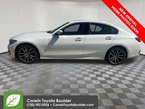 Used 2019 BMW 330i xDrive Sedan w/ Convenience Package AWD/4WD image 4