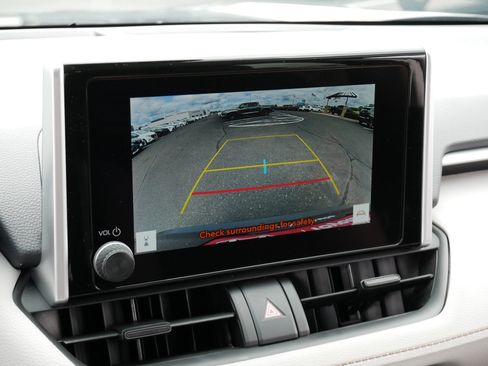 Certified 2024 Toyota RAV4 XLE AWD/4WD image 30