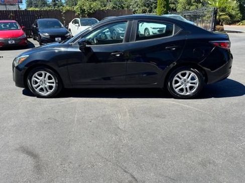 Used 2016 Scion iA FWD image 4
