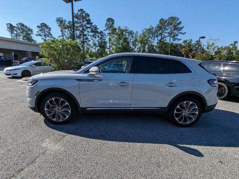 Certified 2023 Lincoln Nautilus Reserve w/ Equipment Group 201A image 8