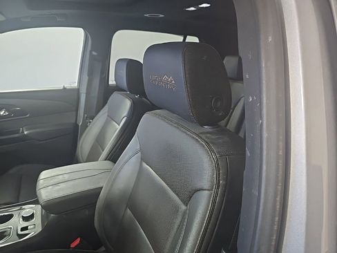 Certified 2023 Chevrolet Traverse High Country image 14