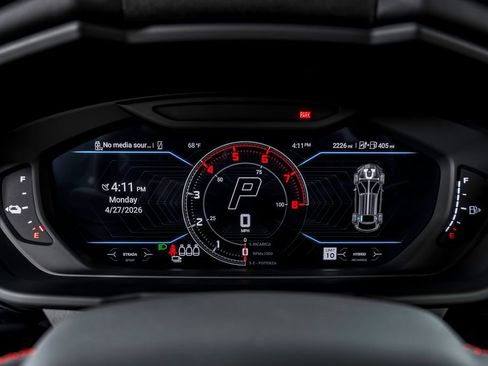 Used 2025 Lamborghini Urus SE AWD/4WD image 16