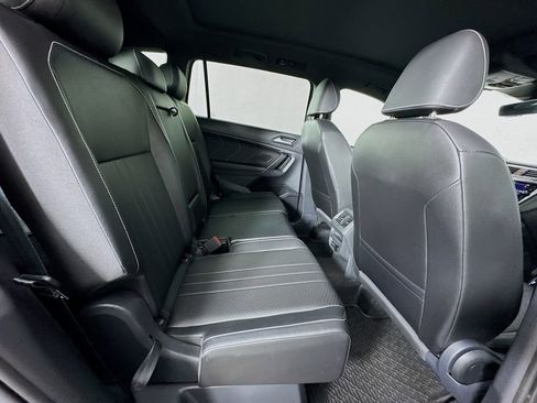 Used 2024 Volkswagen Tiguan SE R-Line FWD image 28