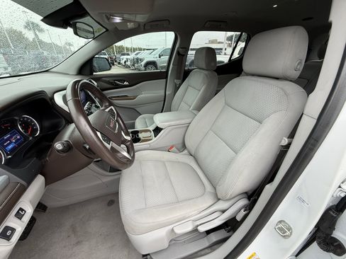 Used 2020 GMC Acadia SLE image 27