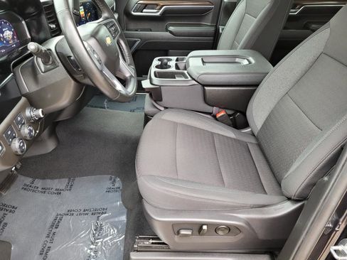 Used 2024 Chevrolet Silverado 1500 LT AWD/4WD image 20