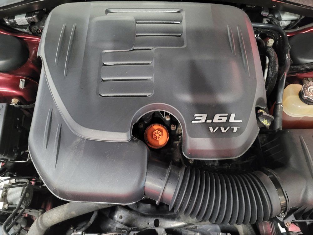 Used 2016 Chrysler 300 C w/ Safetytec Plus Group AWD/4WD image 30