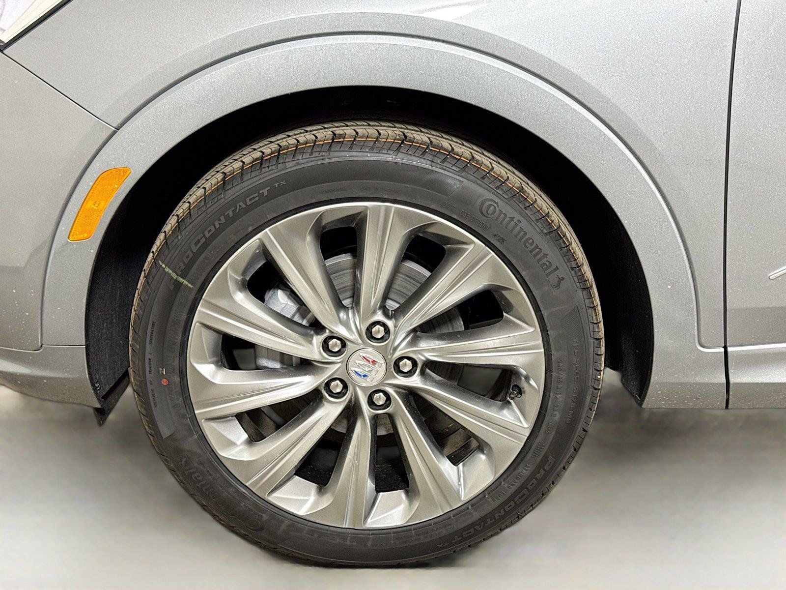 New 2026 Buick Envista Avenir FWD image 18