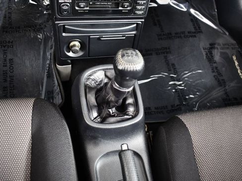 Used 2000 Toyota MR2 image 29