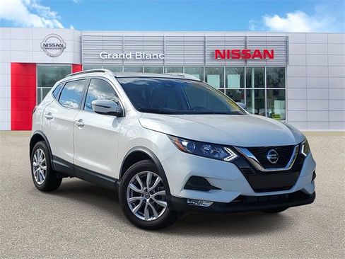Certified 2022 Nissan Rogue Sport SV image 1