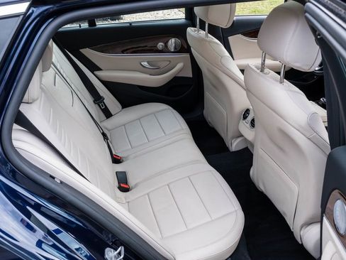 Used 2017 Mercedes-Benz E 400 4MATIC Wagon image 35