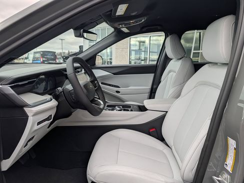 New 2026 Jeep Cherokee Limited image 5