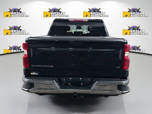 Used 2022 Chevrolet Silverado 1500 LT AWD/4WD image 6