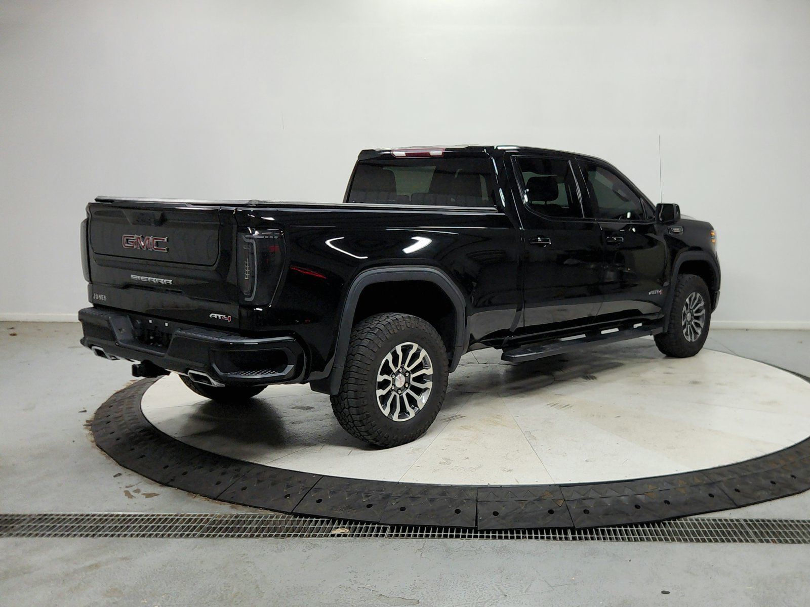 Used 2020 GMC Sierra 1500 AT4 AWD/4WD image 8
