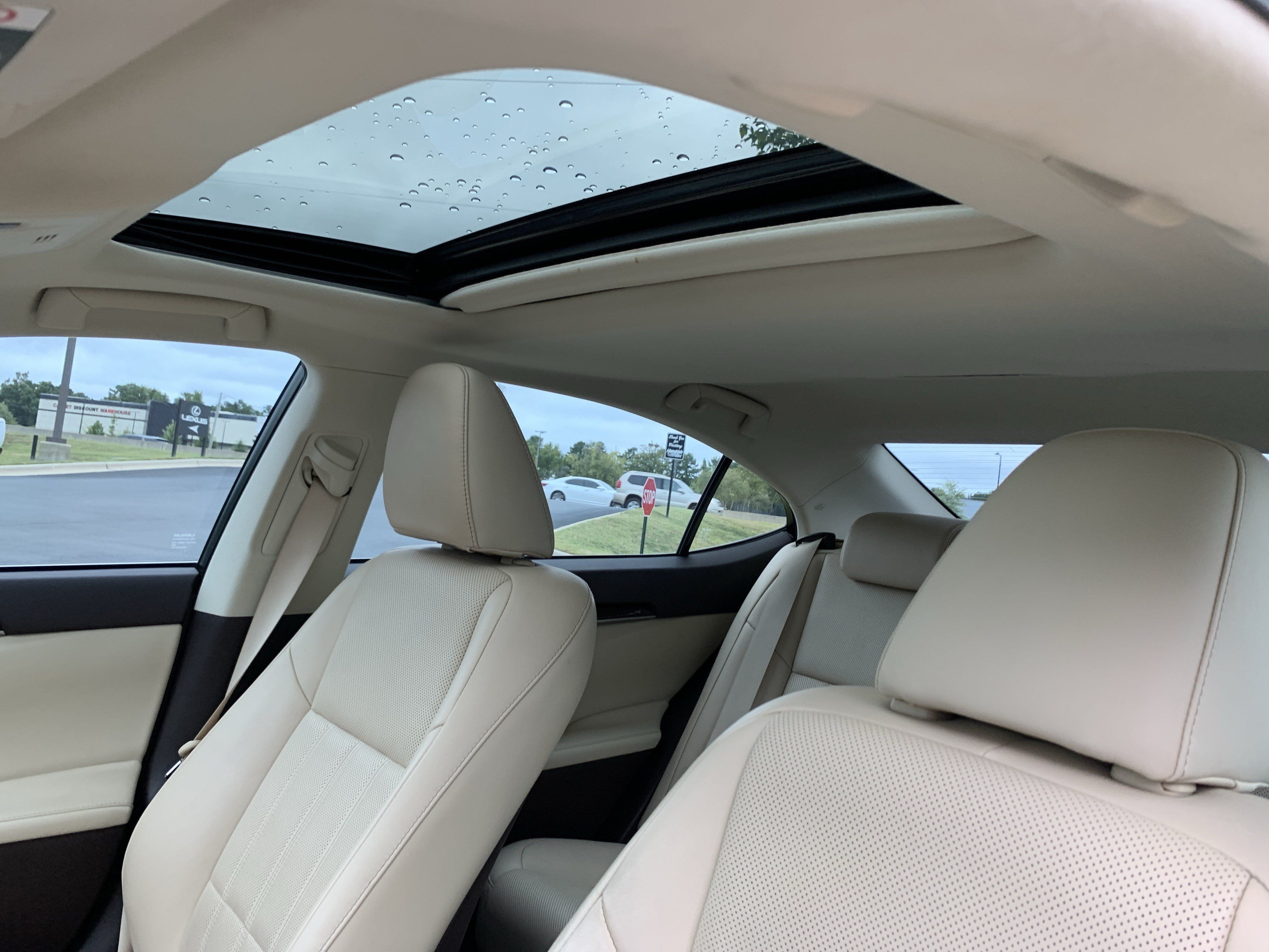Used 2017 Lexus ES 350 w/ Luxury Package FWD image 28