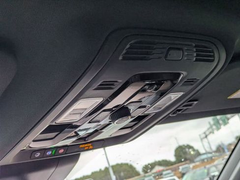 New 2026 Chevrolet Suburban High Country image 27