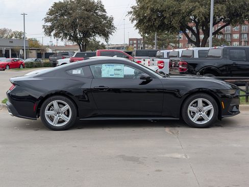 New 2026 Ford Mustang Coupe image 3