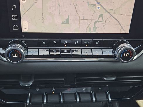 New 2026 GMC Canyon Elevation w/ Convenience Package RWD image 14