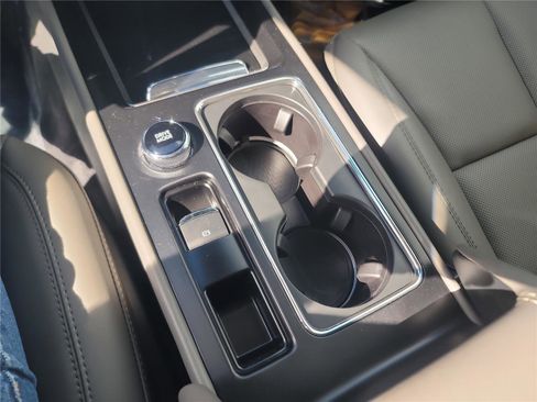 New 2026 Lincoln Corsair Premiere image 19