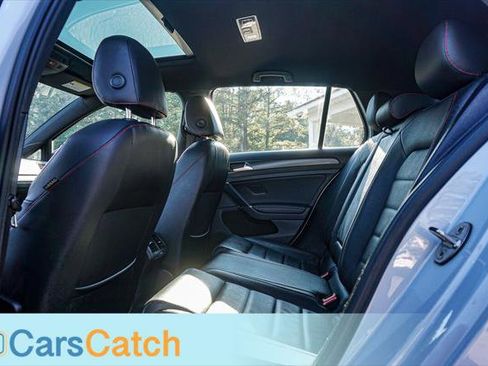 Used 2021 Volkswagen GTI SE image 19