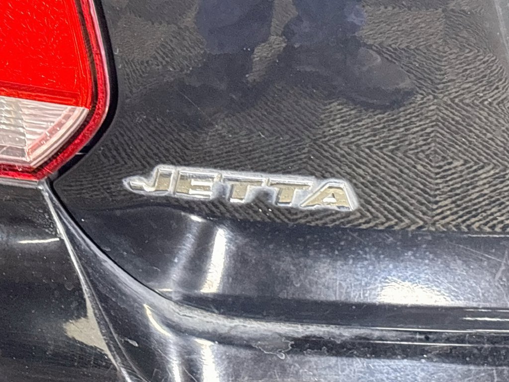 Used 2014 Volkswagen Jetta TDI FWD image 25