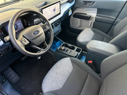 Used 2025 Ford Maverick XLT w/ Equipment Group 301A image 9