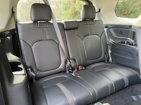 Used 2024 Honda Pilot EX-L image 36