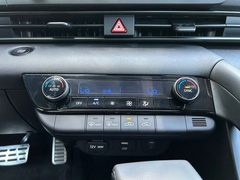 New 2025 Hyundai Elantra Sport FWD image 23