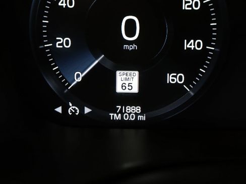 Used 2021 Volvo XC60 T5 Inscription w/ Protection Package Premier image 39