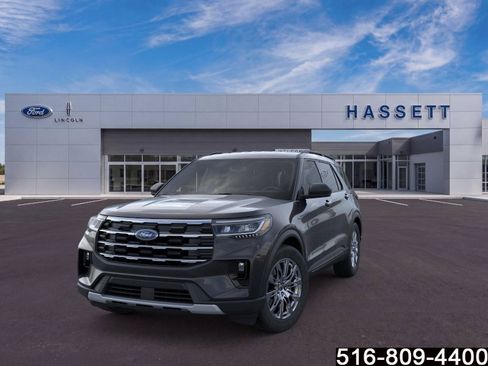 Used 2026 Ford Explorer Active w/ Active Comfort Package AWD/4WD image 2