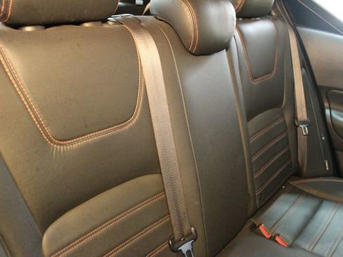 Used 2020 Nissan Kicks SR w/ SR Premium Package image 10